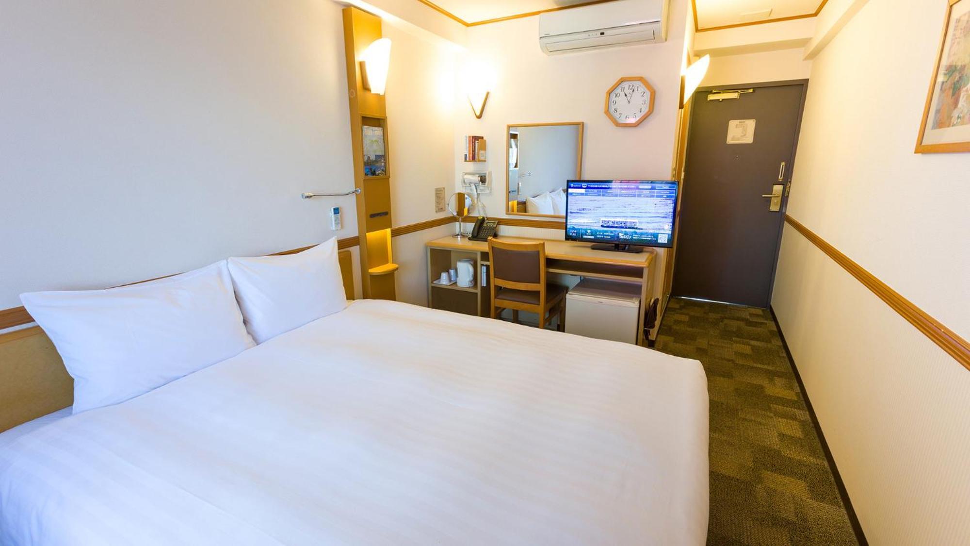 Toyoko Inn Chiba Minato Ekimae Номер фото